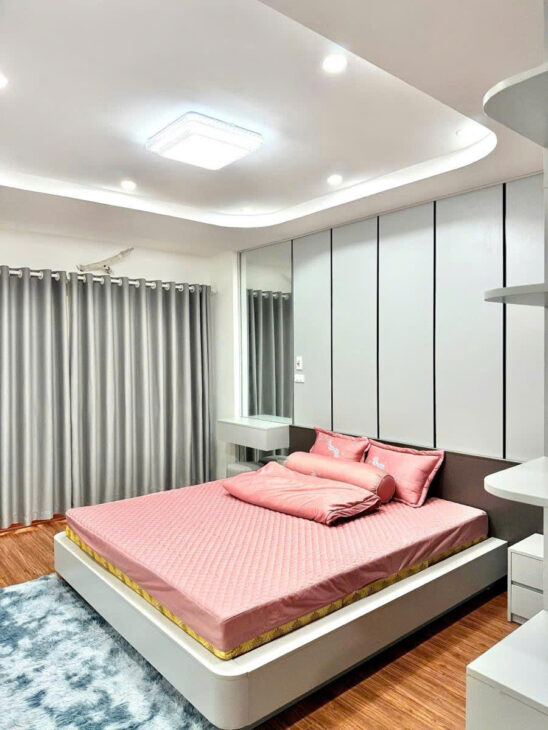 NGÕ CHỢ KHÂM THIÊN THANG MÁY FULL NỘI THẤT DT 35m2 6 tầng MT 3.7m Giá 9.8 tỷ