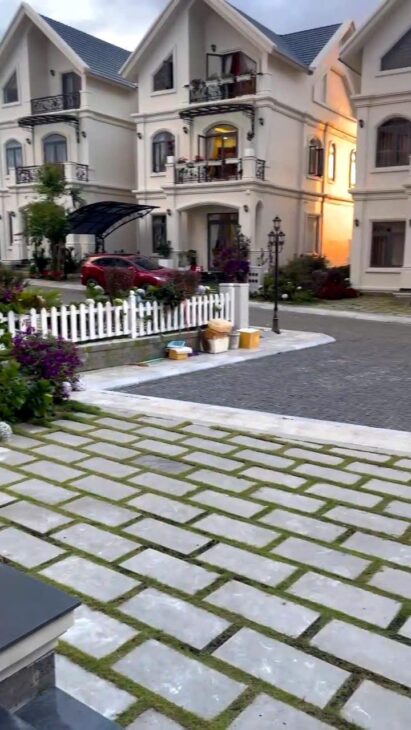 BÁN VILLA 5 PHÒNG MỚI XÂY FULL NỘI THẤT CAO CẤP SÂN VƯỜN RỘNG KHU MĂNG LIN P7 – ĐÀ LẠT