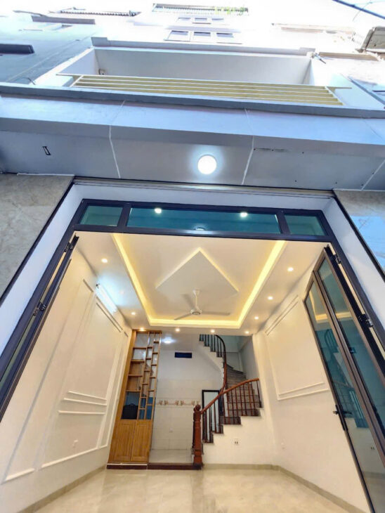 Bán Nhà Nam Dư Lĩnh Nam 42m 5 Tầng 5 phòng Tặng Hết Nội Thất Sổ Đỏ