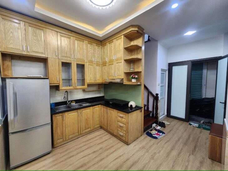 BÁN NHÀ -PHỐ TÔN ĐỨC THẮNG-NHÀ DÂN XÂY ,5TẦNG -DT 22 M2 -MT 3.2m GIÁ CHỈ 5.2 TỶ