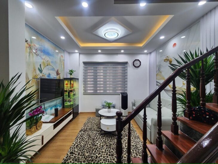 BÁN NHÀ -PHỐ TÔN ĐỨC THẮNG-NHÀ DÂN XÂY ,5TẦNG -DT 22 M2 -MT 3.2m GIÁ CHỈ 5.2 TỶ