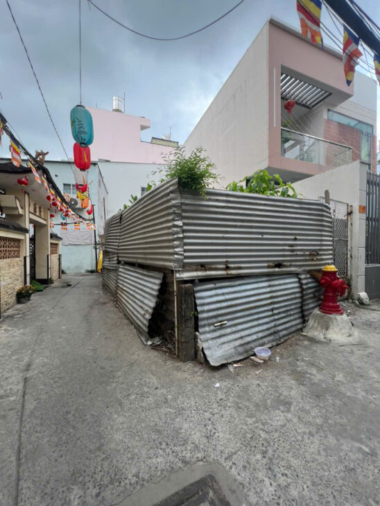BÁN MIẾNG ĐẤT SỔ HỒNG NGANG 4 NỞ 4.6 X15 M TRUNG TÂM Q4 CÓ 4 TỶ