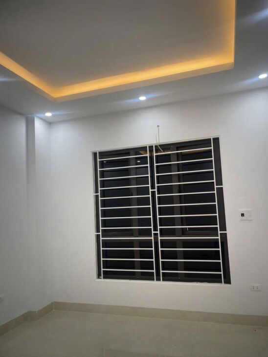 RẺ CHÍNH CHỦ CẦN BÁN GẤP CĂN NHÀ PHỐ ĐÔNG BA QUẬN NAM TỪ LIÊM 35m2 x5 TẦNG NHỈNH 4 TỶ Ô TÔ KD