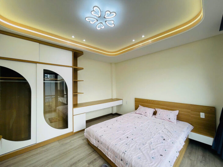 Bán nhà Thống Nhất, 4 phòng ngủ, sân thượng, ngang 4,6m, chỉ 5 tỷ xíu