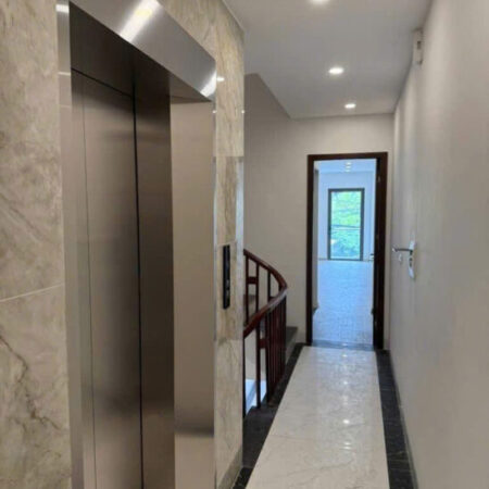 BÁN NHÀ NGÔ GIA TỰ, LONG BIÊN, NHÀ MỚI, NGÕ THÔNG Ô TÔ TRÁNH, THANG MÁY, FULL NỘI THẤT, 5 TẦNG.