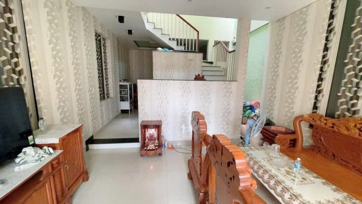 Bán nhà 82m², 3 tầng, 5PN, 5WC, Q.9, 7.15 tỷ, sổ hồng