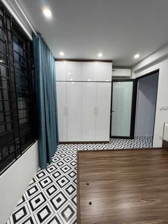 BÁN NHÀ -PHỐ TÔN ĐỨC THẮNG-NHÀ DÂN XÂY MỚI 4TẦNG -DT 30 M2 -MT 4.6m giá chỉ,6,8 TỶ