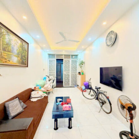 BÁN NHÀ ĐẸP DÂN XÂY Ở NGAY XUÂN ĐỈNH – 38M X 5 TẦNG FULL NỘI THẤT – GẦN Ô TÔ – 7.8 TỶ