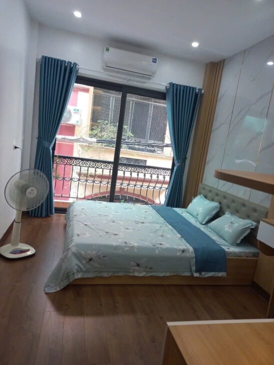 bán nhà phố TÂY SƠN Đống Đa. 38m2-5 tầng-mt 3.5m:giá chỉ 11 tỷ