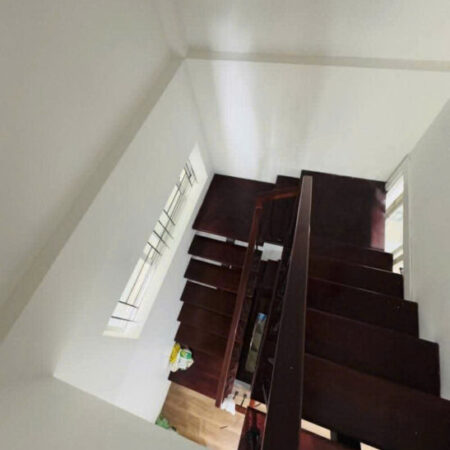 ????Ô TÔ VÀO NHÀ- KINH DOANH – 2 MẶT NGÕ – VÀI BƯỚC RA PHỐ Hoàng Quốc Việt 52m, 3 tầng 18 tỷ