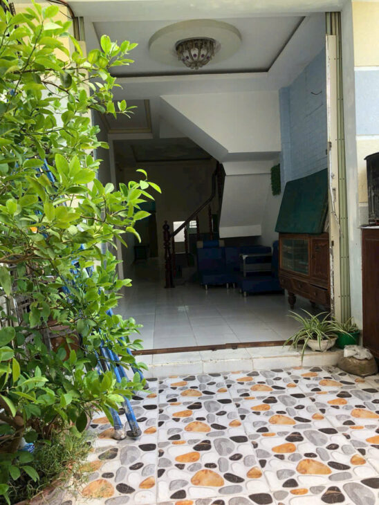 Bán nhà đẹp sân rộng hẻm ô tô vào nhà đường Điện biên Phủ , P. Vĩnh hoà ,Nha trang, Khánh hoà