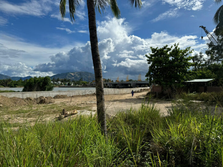 BÁN LÔ ĐẤT FULL THỔ NGANG 8m VIEW SÔNG & SÁT KDL TẮM KHOÁNG BÙN NHA TRANG