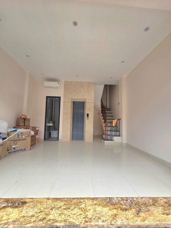 MẶT NGÕ ĐỘI CẤN – 30M RA PHỐ – ÔTÔ TRÁNH ĐỖ NGÀY ĐÊM, KINH DOANH ĐỈNH – GIÁ 14 TỶ