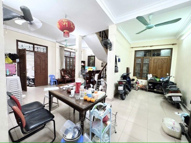 ????BÁN NHÀ PHỐ- AN TRẠCH- QUỐC TỬ GIÁM -DÂN XÂY Dt 63m 4tầng mt7.4m giá chỉ 12,8 tỷ