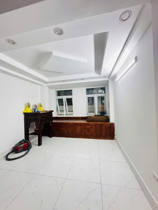 BÁN NHÀ NGUYỄN HOÀNG TÔN – TÂY HỒ – 4 TẦNG DÂN XÂY – NGÕ THÔNG – GIÁ 8.4 TỶ