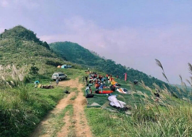 Bán đất khu vực Đồi Bù, Núi Bé, Chương Mỹ, Hà Nội. Dt 1700m có 300 ont, giá 7,5 tỷ.