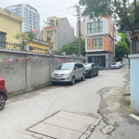 BÁN NHÀ NGUYỄN SƠN, LONG BIÊN, 6 TẦNG THANG MÁY – GARA Ô TÔ 7 CHỖ – FULL NỘI THẤT XỊN – NHÀ ĐẸP NỞ