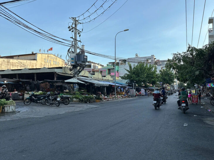 NGỘP BANK nhà MTKD Nguyễn Sỹ Sách ngang 6M 118m2 5 lầu KD đỉnh ngay chợ Tân Trụ 18.X tỷ.