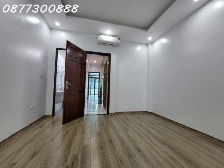 NHÀ LA KHÊ 7 TỶ 45M, NGÕ THÔNG, OTO, THANG MÁY NHẬP KHẨU