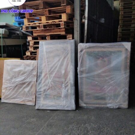 Cần gửi hàng sang Mỹ, em nhận hỗ trợ