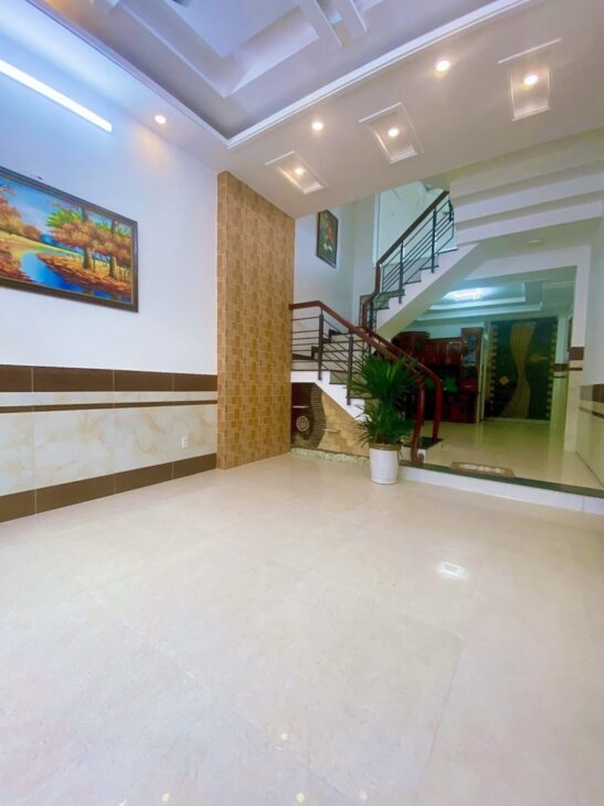 Bán nhà 62m2, 4PN, 4WC, 3 tầng, Q.9, giá chỉ 7,05 tỷ, sổ hồng