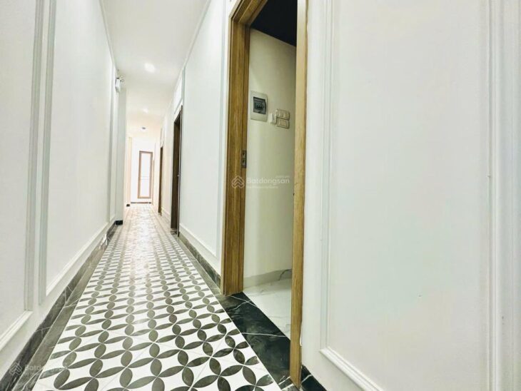 Bán tòa CCMN 9 tầng phố Vũ Tông Phan, 155m2, mặt tiền khủng 20m, hơn 39 tỷ
