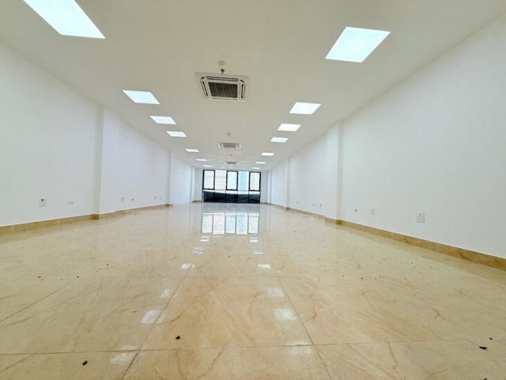 Nhà Mặt Phố quận Cầu Giấy 6 tầng MT 6m, giá 30 tỷNhà Phố 6 tầng MT 6m, giá 30 tỷ