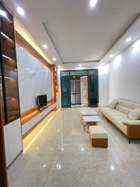 NHÀ ĐẸP ĐỊNH CÔNG THƯỢNG 40M – 5 TẦNG – FULL NỘI THẤT HIỆN ĐẠI – GIÁ 7,65TỶ (CÓ THƯƠNG LƯỢNG)