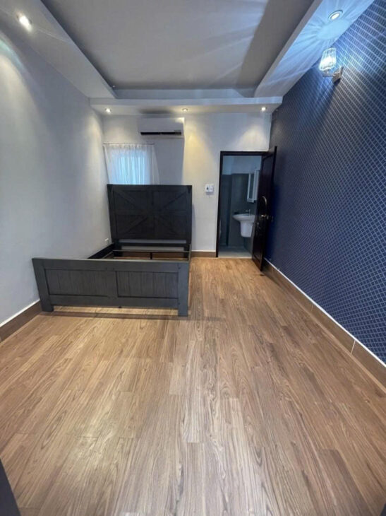 BÁN NHANH NHÀ ĐẸP 6 TỶ CX BẮC HÁI Q10-HẺM 6M– XE HƠI QUAY ĐẦU-4 LẦU 3PN-CÓ DÒNG TIỀN