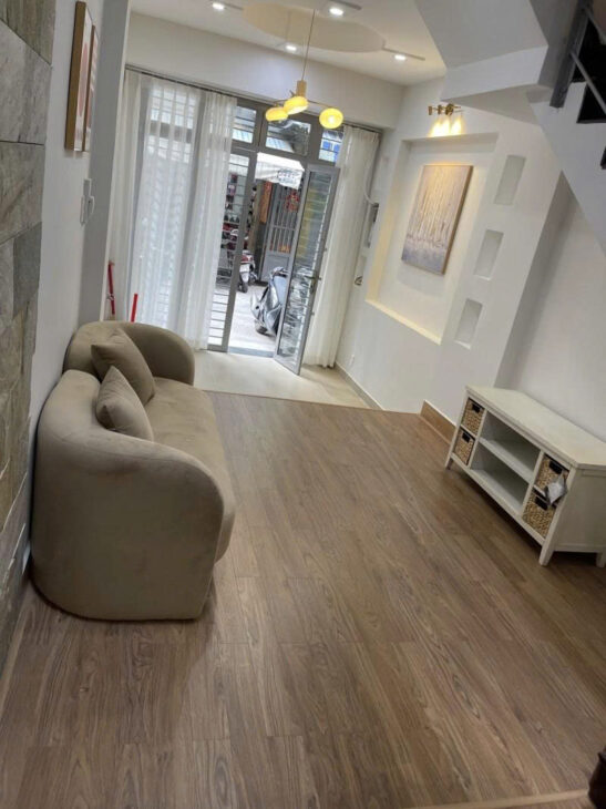 BÁN NHANH NHÀ ĐẸP 6 TỶ CX BẮC HÁI Q10-HẺM 6M– XE HƠI QUAY ĐẦU-4 LẦU 3PN-CÓ DÒNG TIỀN