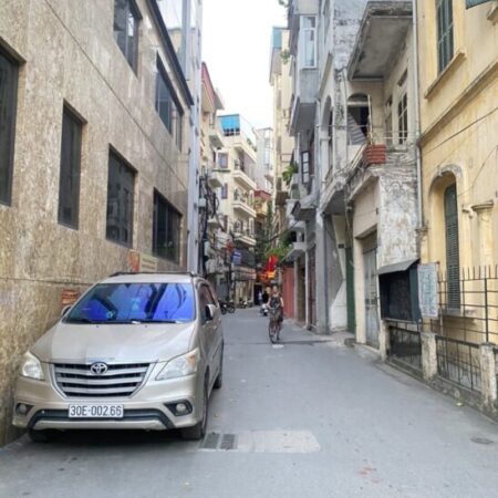 Siêu phẩm phố Vũ Tông Phan, ngõ thông kinh doanh , ô tô vào nhà, 5 tầng 42m2, 10.9 tỷ.