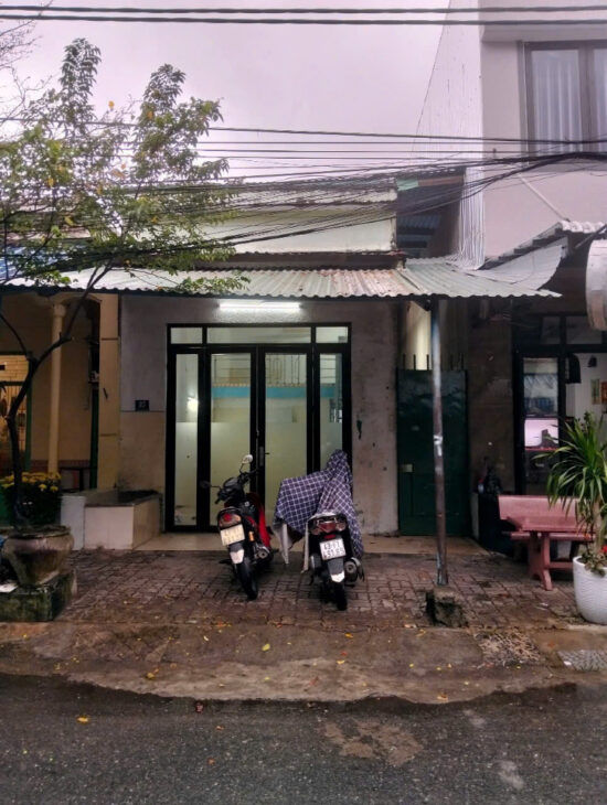 Nhà mặt tiền 113,7m2, có dãy trọ đang cho thuê – Đường Hòa Nam 2, Liên Chiểu, Đà Nẵng