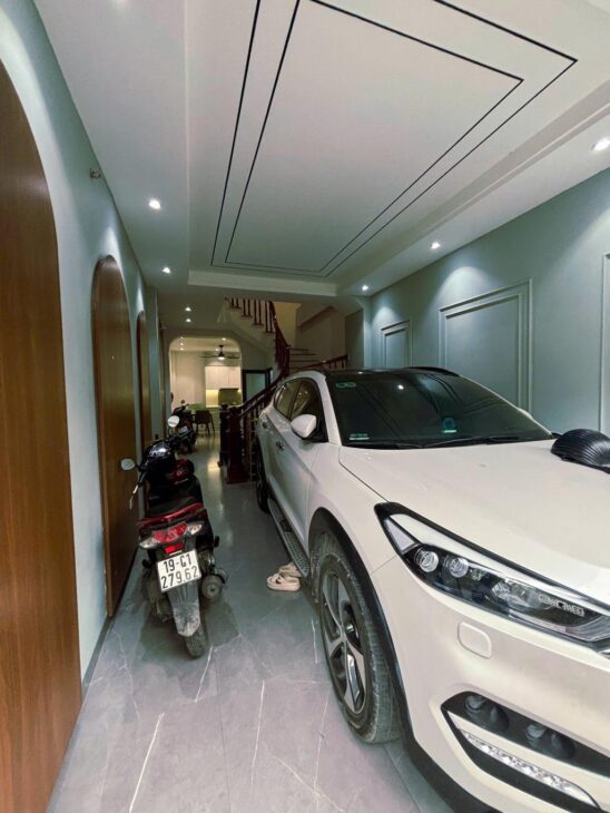 BÁN NHÀ 12 tỷ 50m LÝ SƠN NGÕ Ô TÔ,GARA,THANG MÁY,LONG BIÊN HÀ NỘI