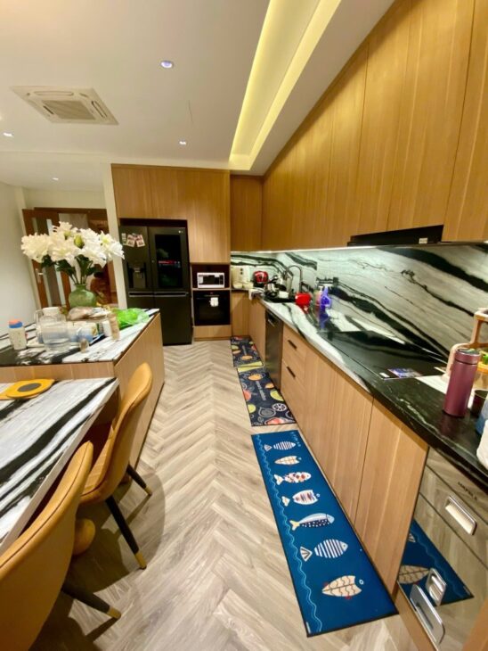 BÁN NHÀ LONG BIÊN 27 tỷ 95m MẶT TIỀN 5m NHÀ 6 TẦNG,KINH DOANH ĐỈNH