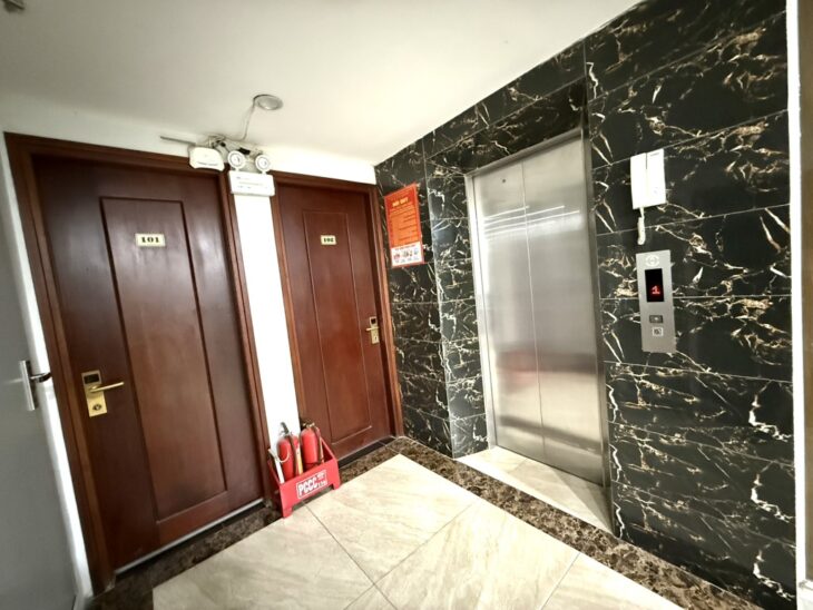 NHÀ DÒNG TIỀN BỒ ĐỀ 29 tỷ 135m MẶT TIỀN 7m SẴN 24 PHÒNG,LONG BIÊN