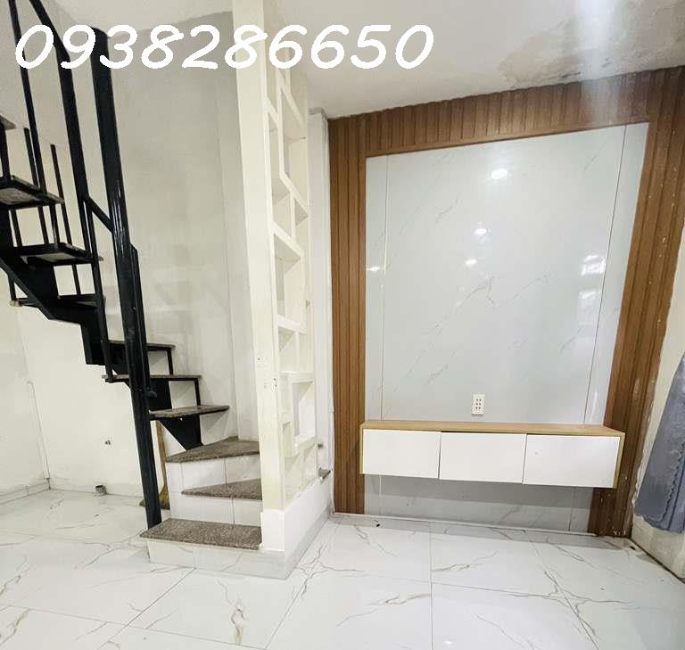 Cần Bán Căn Nhà 2 Tầng DT: 24m2 , 2PN, 2WC ,Sổ Hồng riêng đã hoàn công