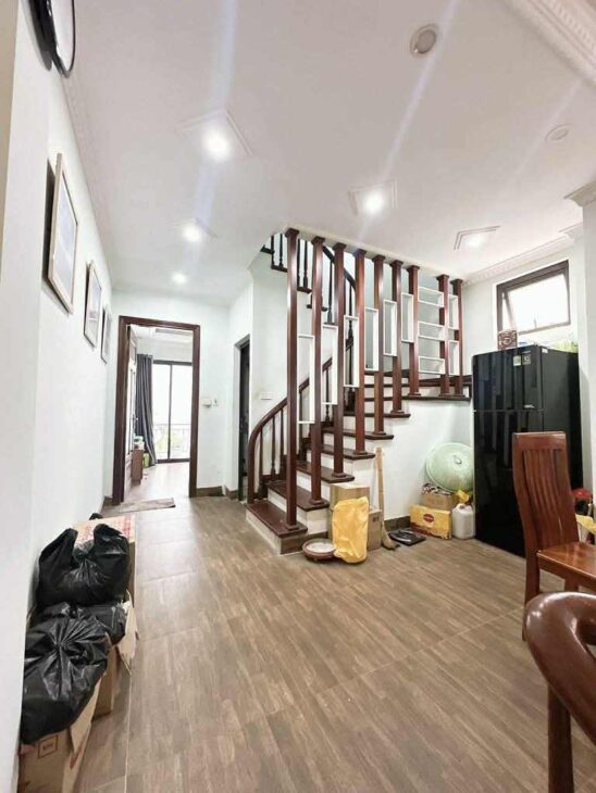 LÔ GÓC 5 TẦNG-MINH KHAI-TRUNG TÂM QUẬN-OTO NHỎ-NGÕ THÔNG THOÁNG.