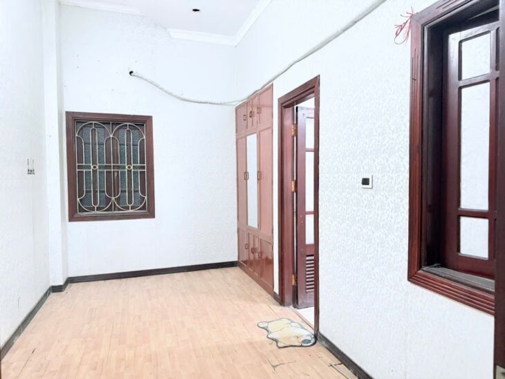 BÁN NHÀ MẶT PHỐ NGUYỄN VĂN CỪ – LONG BIÊN