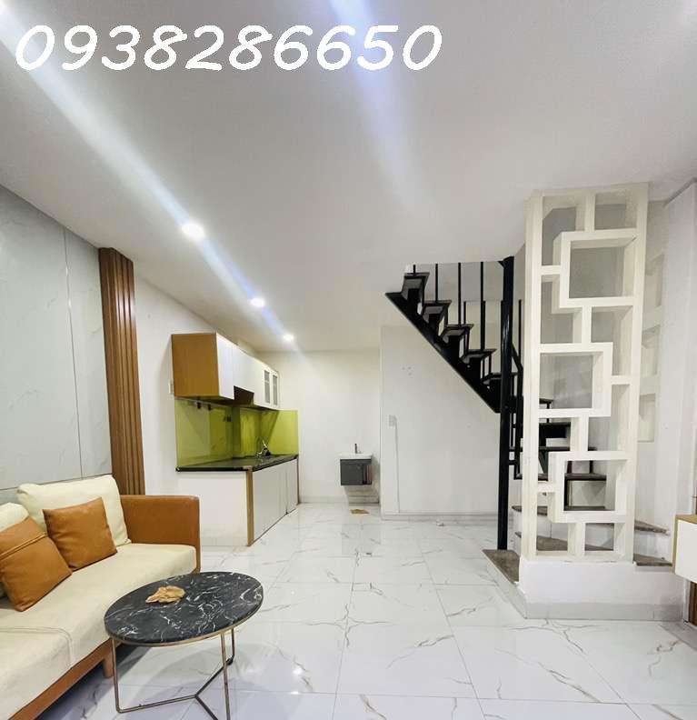 Cần Bán Căn Nhà 2 Tầng DT: 24m2 , 2PN, 2WC ,Sổ Hồng riêng đã hoàn công