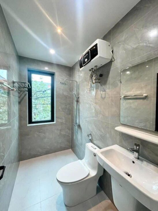 Nhà 4 tầng mới tinh mặt ngõ tuyến 2 Thiên Lôi, giá 3.9 tỉ, gần Hoàng Huy