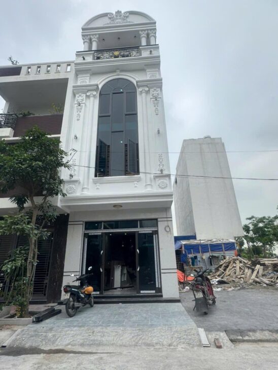 Bán nhà phân lô Vĩnh Niệm cạnh Cục Thuế, 71m 4 tầng, Thang Máy, giá 7.75 tỉ