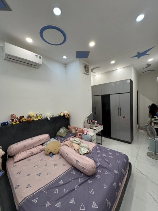 BÁN NHÀ GẦN TÊN LỬA – 2 TẦNG – 42M2 ( 3×14M) – 4 TỶ (TL)