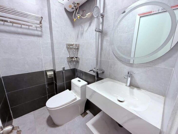 ???? BÁN NHÀ ĐỨC DIỄN – MT 4.5M, DT 45M- Ô TÔ ĐỖ CỔNG – MẶT TIỀN RỘNG