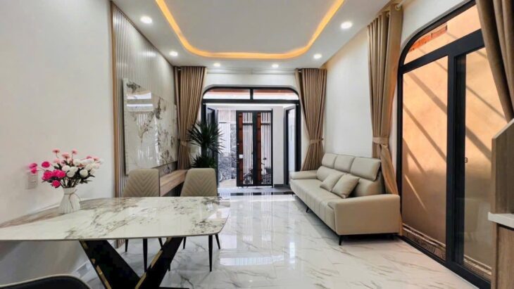 SIÊU HOT – BÁN NHÀ MỚI ĐẸP FULL NỘI THẤT GIỮA LÒNG NHA TRANG – CHỈ 3 TỶ 5