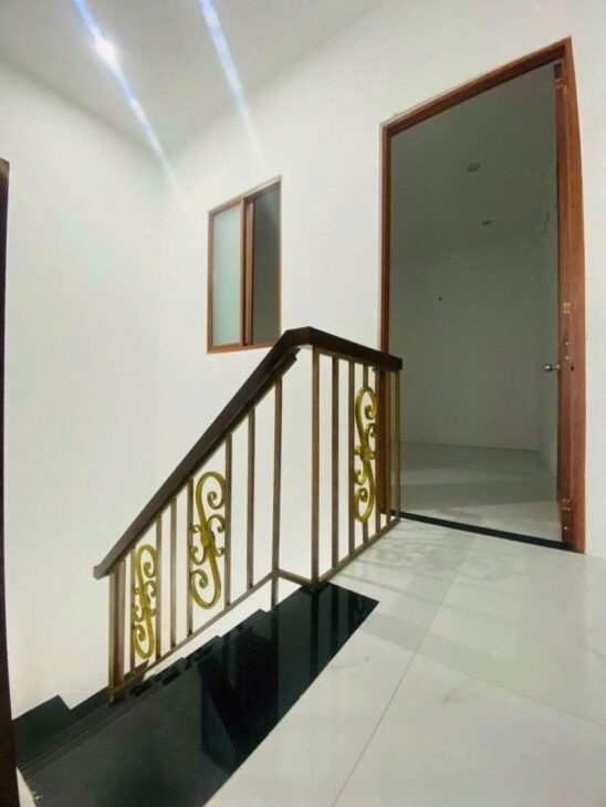 Bán ngôi nhà Linh Tây Thủ Đức – 1 trệt 1 lầu – gần Kha Vạn Cân – giá 3.4 tỷ