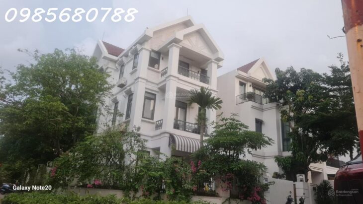 BÁN BIỆT THỰ CIPUTRA 230M2 ĐƯỜNG ĐÔI 30M GIÁ 62 TỶ LIÊN HỆ 0985689788