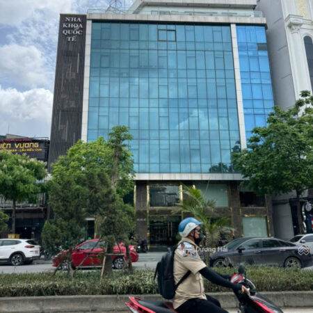 Bán nhà mặt phố Nguyễn Trãi 228m 12 Tầng Lô Góc – Gần Royal City – Vỉa hè KDVP