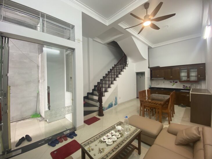 Bán nhà Quang Trung Hà Đông, sát ga tàu điện, vị trí tiềm năng, diện tích 54m chỉ 6.xt