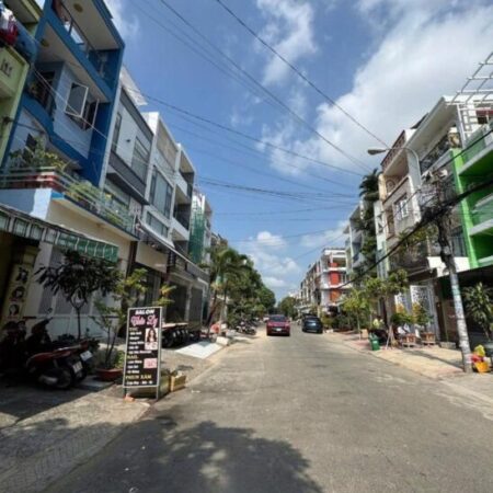 BÁN NHÀ – MẶT TIỀN KINH DOANH – KHU TÊN LỬA – 100M2 – 5 X 20M – CHỈ 13.7 TỈ