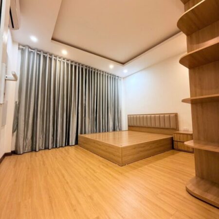 BÁN NHÀ NGỌC THỤY – LONG BIÊN 4 TẦNG – OTO ĐỖ CỬA – NGÕ RỘNG, LO GÓC – NỞ HẬU TÀI LỘC – 8.6 TỶ